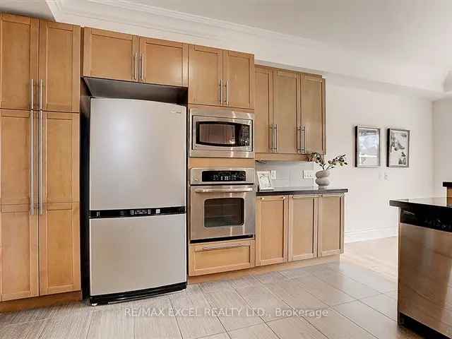 4 Bedroom Condo Townhouse in Willowdale North York