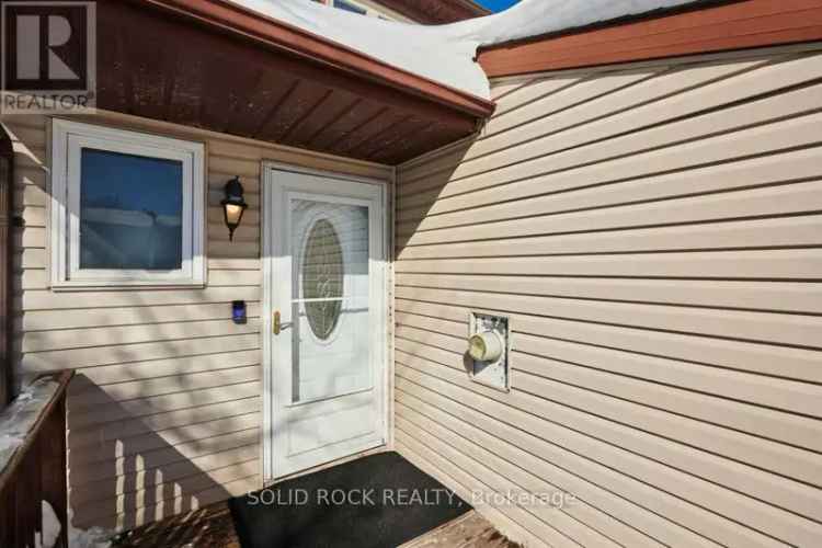 Charming 3 Bed 2.5 Bath Townhome in Katimavik with Smart Features