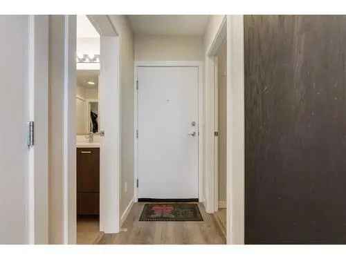 Condo for Sale in Renfrew Calgary with City Views and Modern Amenities