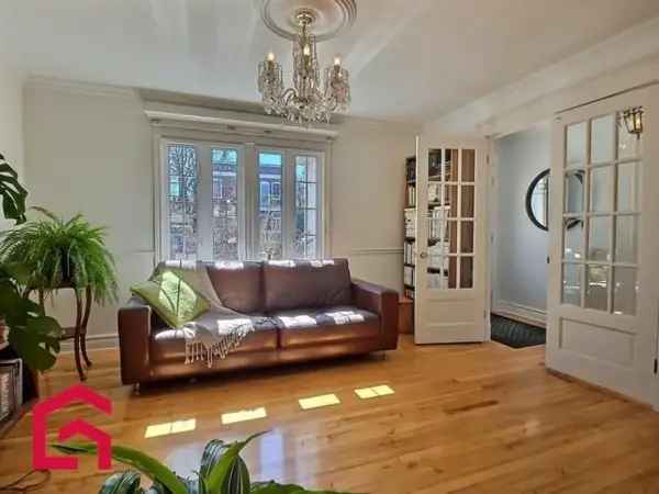 2+ Storey House for Sale Quebec North Shore 5 Bedrooms Hardwood Floors