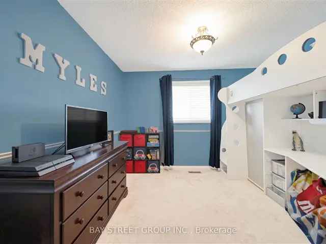 Spacious 4-Bedroom Home in Orangeville with Finished Basement and Office