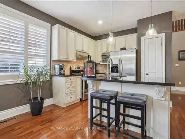 House For Sale in 2252, Highcroft Road, Oakville, Ontario