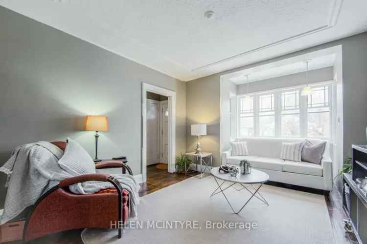 House For Sale in Toronto, Ontario