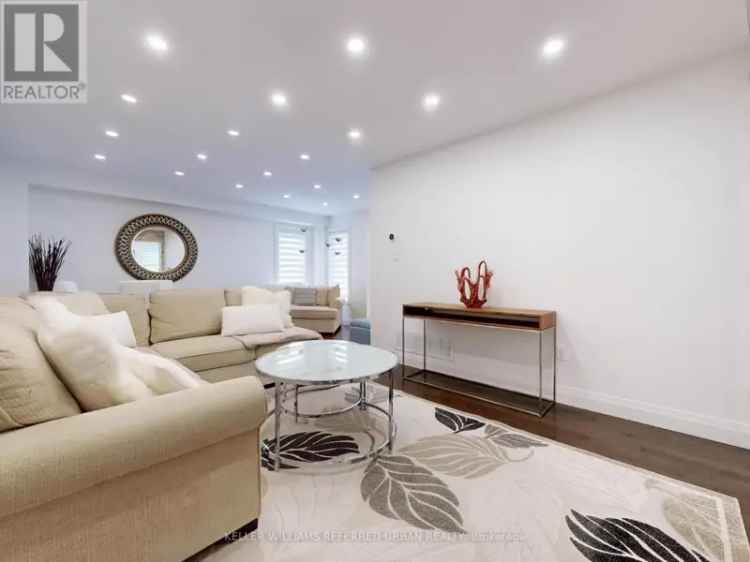 Aurora Grove 3 1 Bedroom Freehold Townhome
