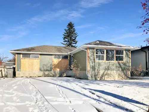 House For Sale In VLA Montrose, Grande Prairie, Alberta