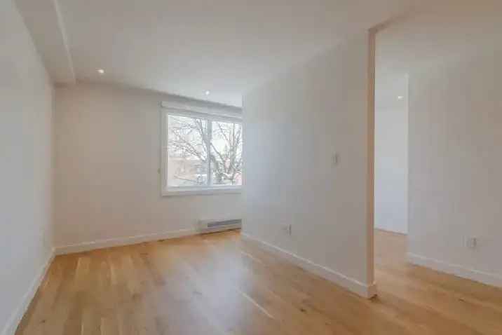 Renovated Studio near UDEM - 518 sq ft