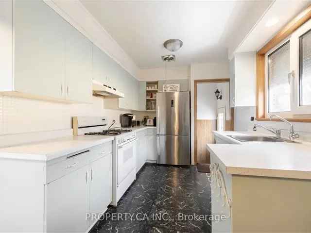 3-Bedroom Raised Bungalow in Kitchener - Perfect for First-Time Home Buyers