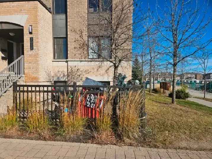 2 Bed / 2 Bath townhome with Heated underground parking