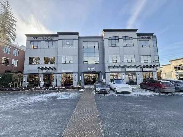 South Surrey Office Space for Lease 955 sqft