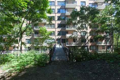 1 room apartment of 151 m² in Montreal