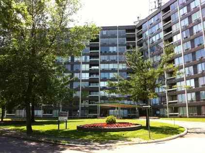 2 rooms apartment of 285 m² in Ottawa