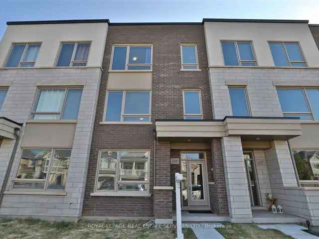 Oakville Uptown Core Luxury Townhome 3 Beds 3 Baths Double Garage