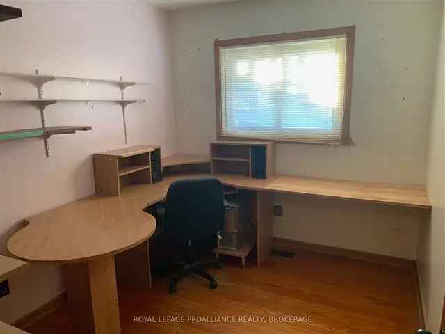 House For Sale in Gananoque, Ontario