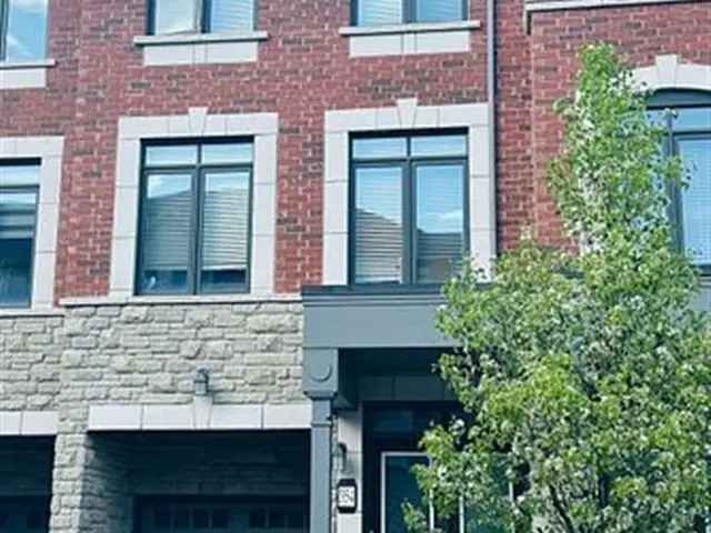 Mississauga Townhome 3 Beds 2 Baths Granite Counters Open Concept