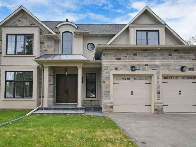 Luxury Oakville Home near Go Station Schools and Park