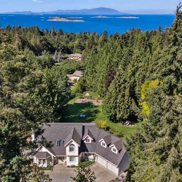 Luxury Oceanview Home in Lower Lantzville