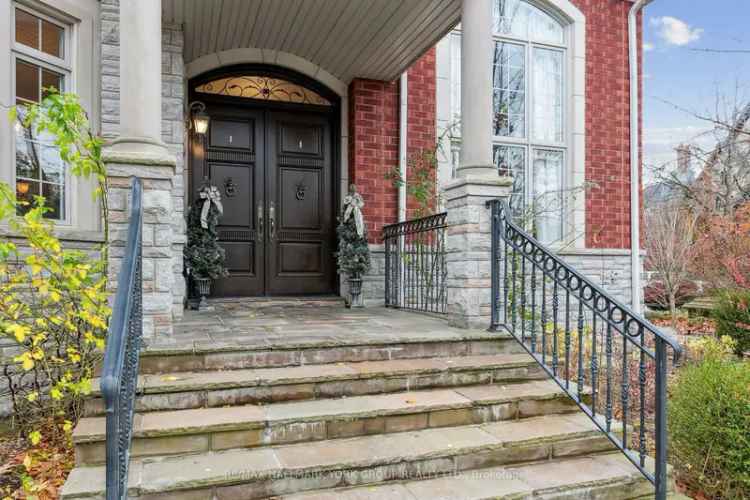 House For Sale in Vaughan, Ontario