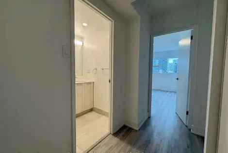 1 Bedroom Apartment 3520m Toronto Modern Amenities Pet-Friendly