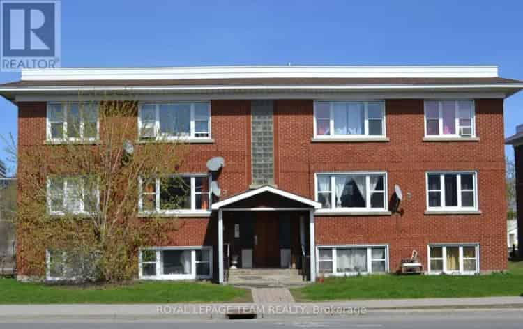 6-Unit Multiplex Investment Opportunity