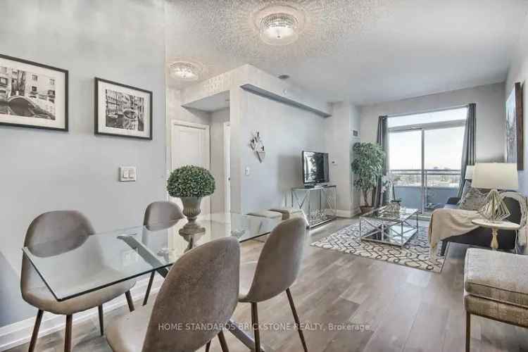 Condo For Sale in Vaughan, Ontario