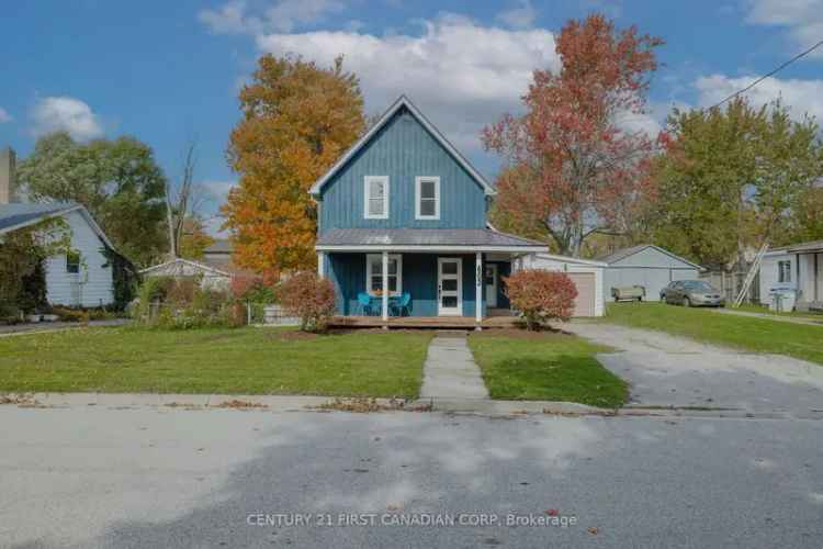 House For Sale in Warwick, Ontario