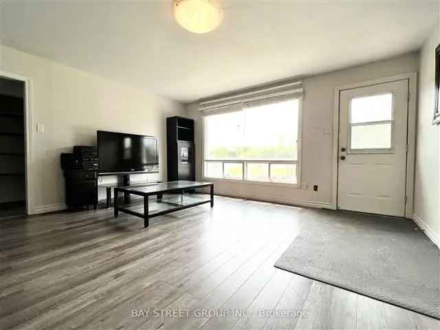 House For Sale in Georgina, Ontario