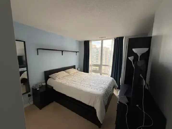 1 bed condo available for lease Islington Apr 15 / May 1