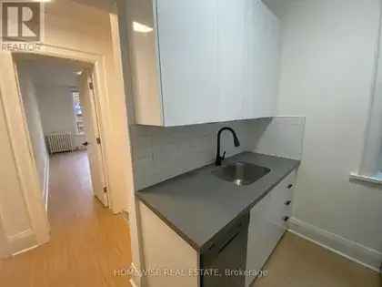 1 room apartment of 216 m² in Toronto