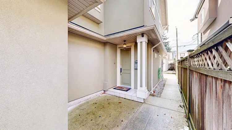 Marpole 1 2 Duplex 3 Beds 3 Baths 1300 Sq Ft Private Patio Garage