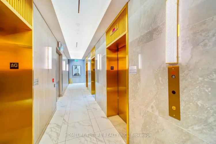 Downtown Toronto Condo 2 Beds 2 Baths Stunning Views