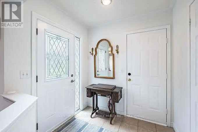 Mississauga All Brick Semi-Detached Home - Move In Ready