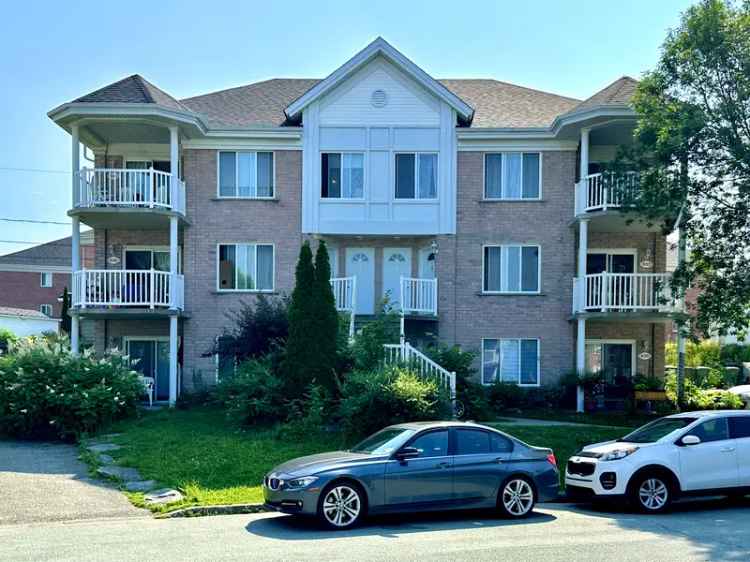 House For Sale in Sherbrooke, Quebec