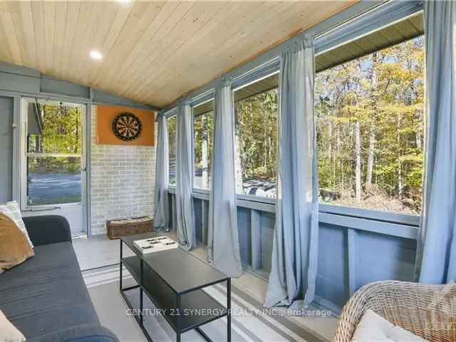 Riverfront Cottage Getaway Near Calabogie Peaks