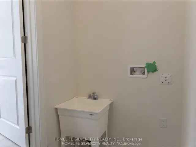 House For Sale in Kelowna, British Columbia