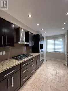 3 1 Bedroom Townhouse in Clarkson Mississauga