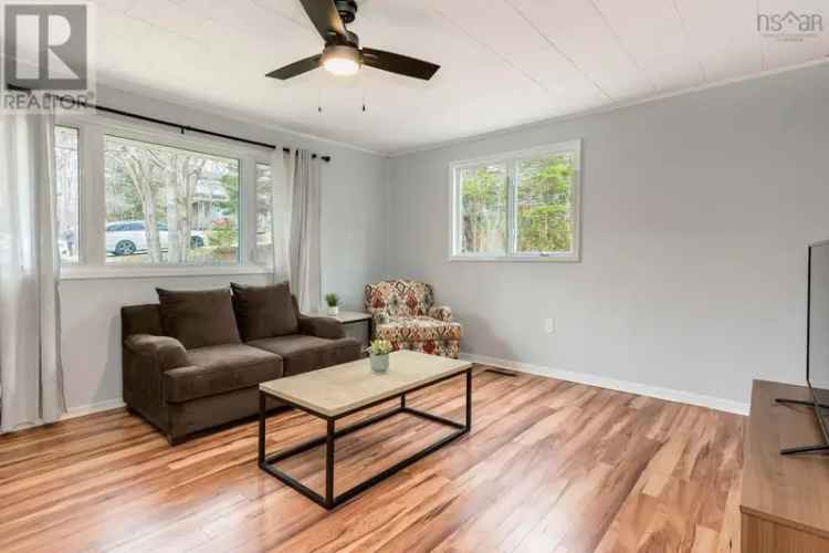 Move in Ready Bungalow in Timberlea