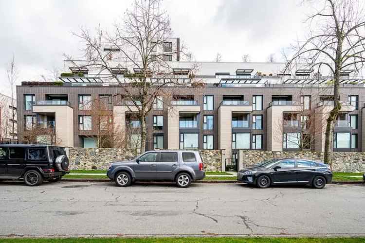 2 Bed + Den Condo in Shannon Wall Centre Kerrisdale Vancouver