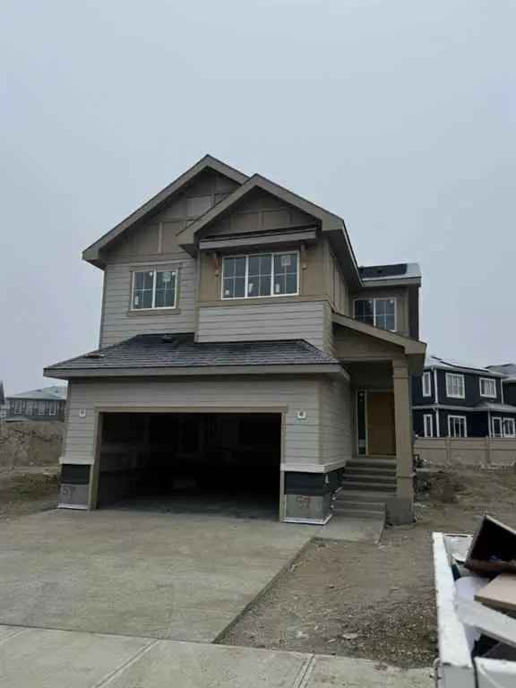 House For Rent in Town of Cochrane, Alberta