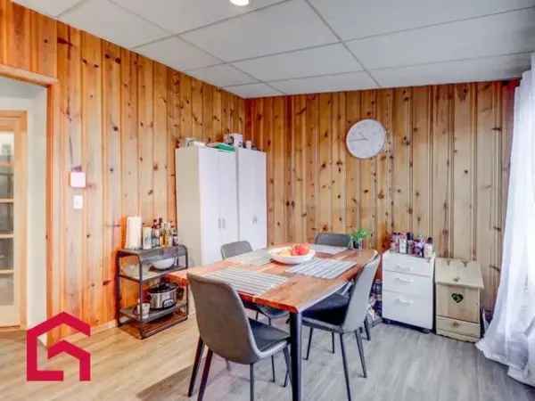 Bungalow for Sale Laurentides Lake View Privacy