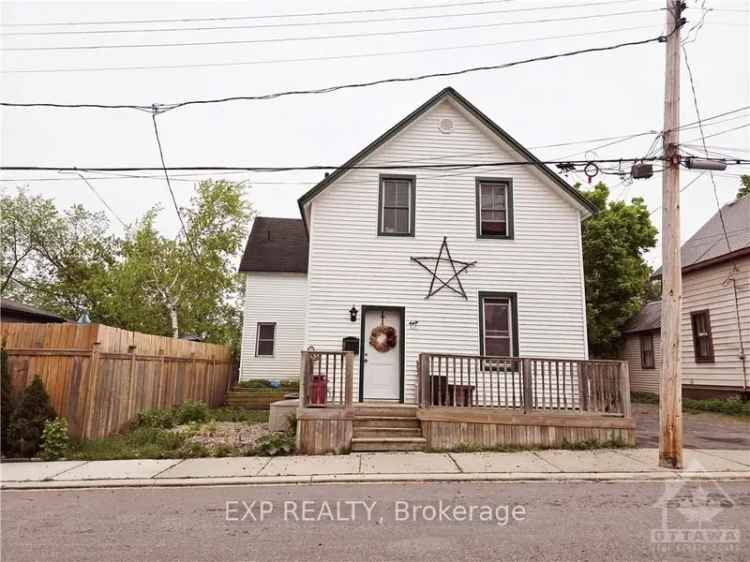 House For Sale in Carleton Place, Ontario