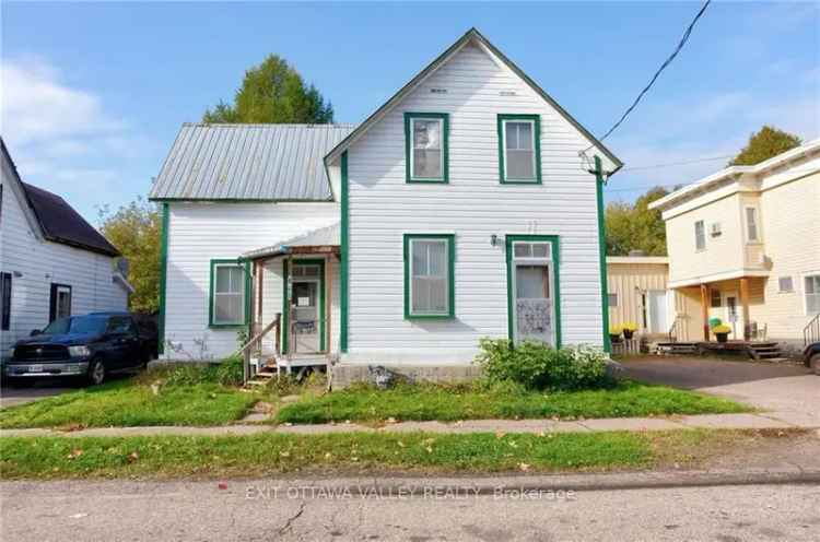 House For Sale in Pembroke, Ontario