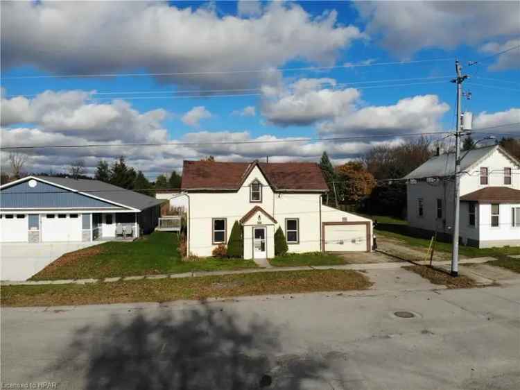 House For Sale in Huron-Kinloss, Ontario