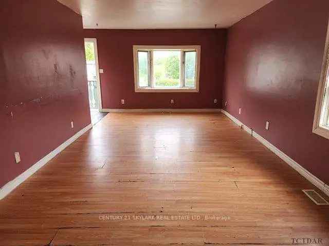 House For Sale in Kirkland Lake, Ontario