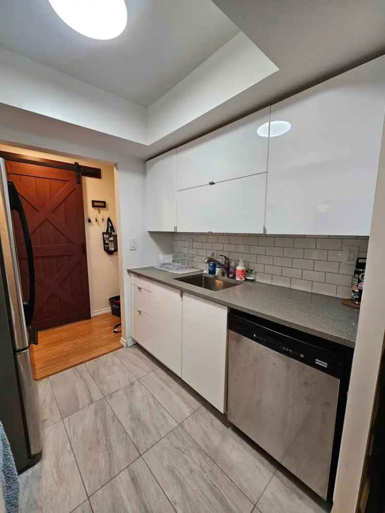 West End Vancouver Condo for Sale 1 Bedroom 678 Sqft