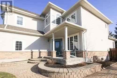 Stunning Family Home in Barrie