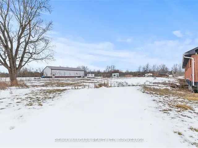 All Brick Bungalow on Hobby Farm - Updated Kitchen and More