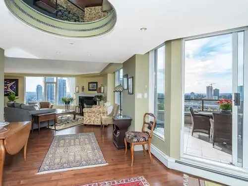City Centre Penthouse with Private Rooftop Garden