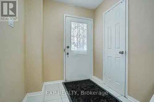 Townhouse For Sale In Fairview Mississauga