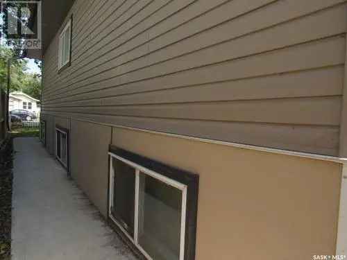 House For Sale In Pleasant Hill, Saskatoon, Saskatchewan