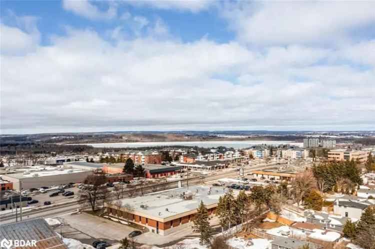 4-Bedroom Barrie Home with Endless Potential